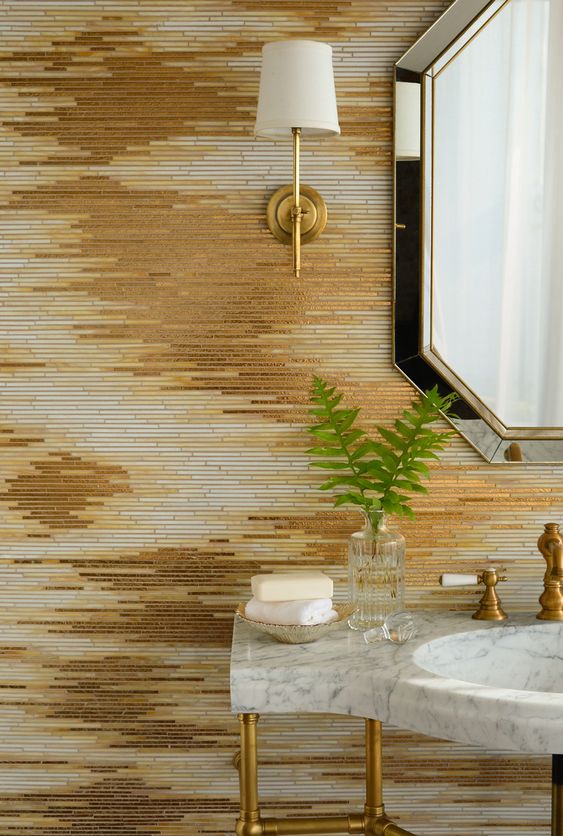 мраморная мозаика с золотом